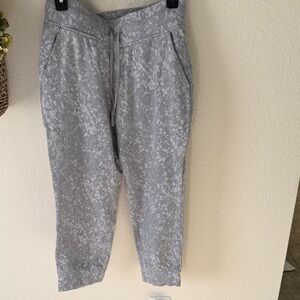 Lululemon Ready to Rulu High-Rise Cropper Jogger